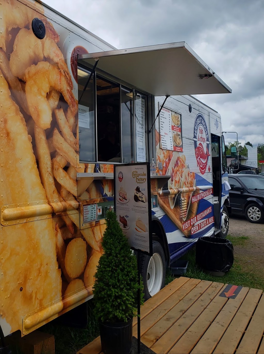 Halibut House Fish and Chips Truck | 118 ON-60, Huntsville, ON P1H 1C2, Canada | Phone: (705) 571-7999