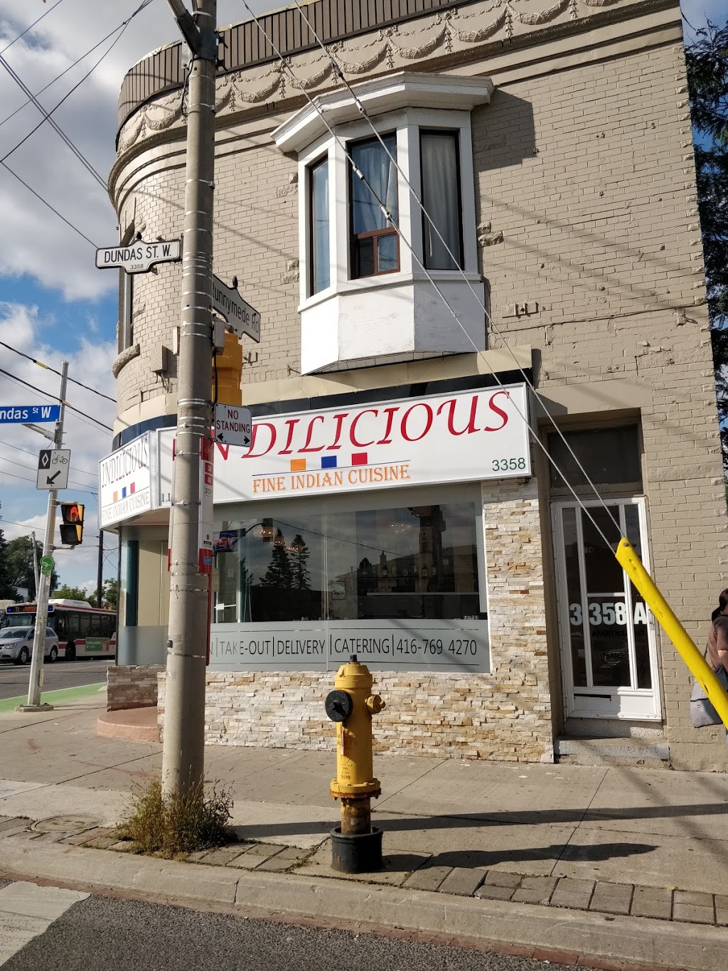 Indilicious - Fine Indian Cuisine | 3358 Dundas St W, Toronto, ON M6P 2A4, Canada | Phone: (416) 769-4270