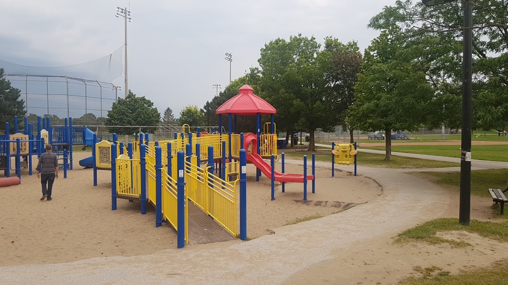 Stan Wadlow Park | 373 Cedarvale Ave, East York, ON M4C 4K7, Canada | Phone: (416) 396-2842