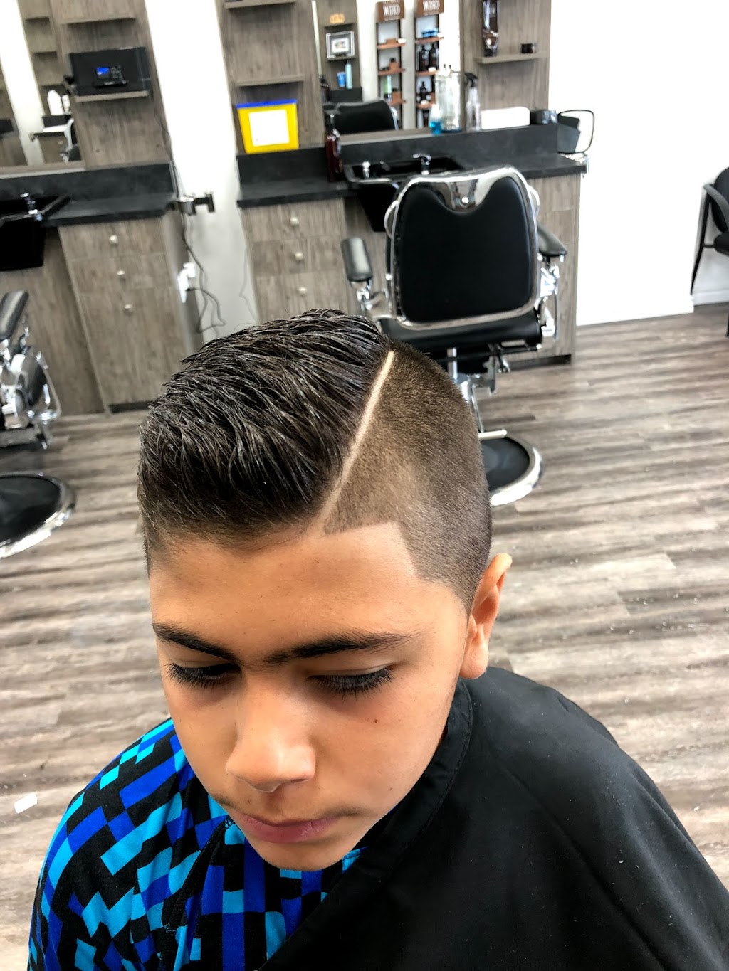 Leo’s barber shop | 1808 Rymal Rd E #6, Hannon, ON L0R 1P0, Canada | Phone: (905) 692-9998