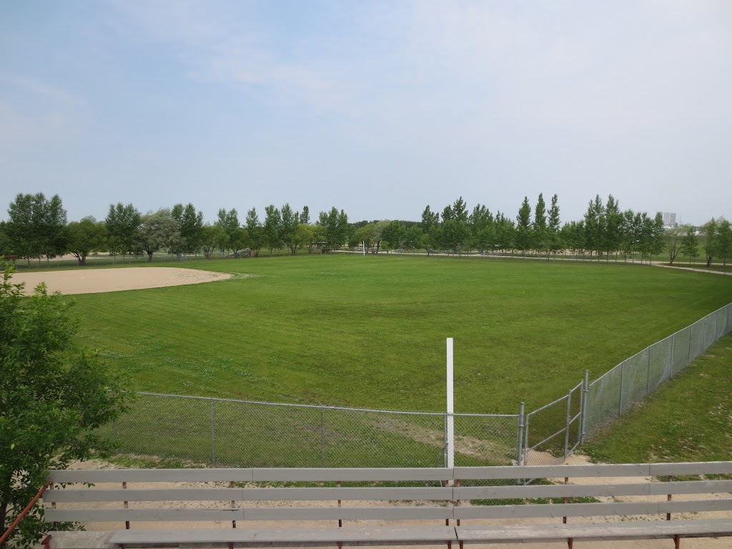 Seine River Minor Ball Park | 1130 Arnould Rd, Ile des Chênes, MB R0A 0T0, Canada | Phone: (204) 232-8775