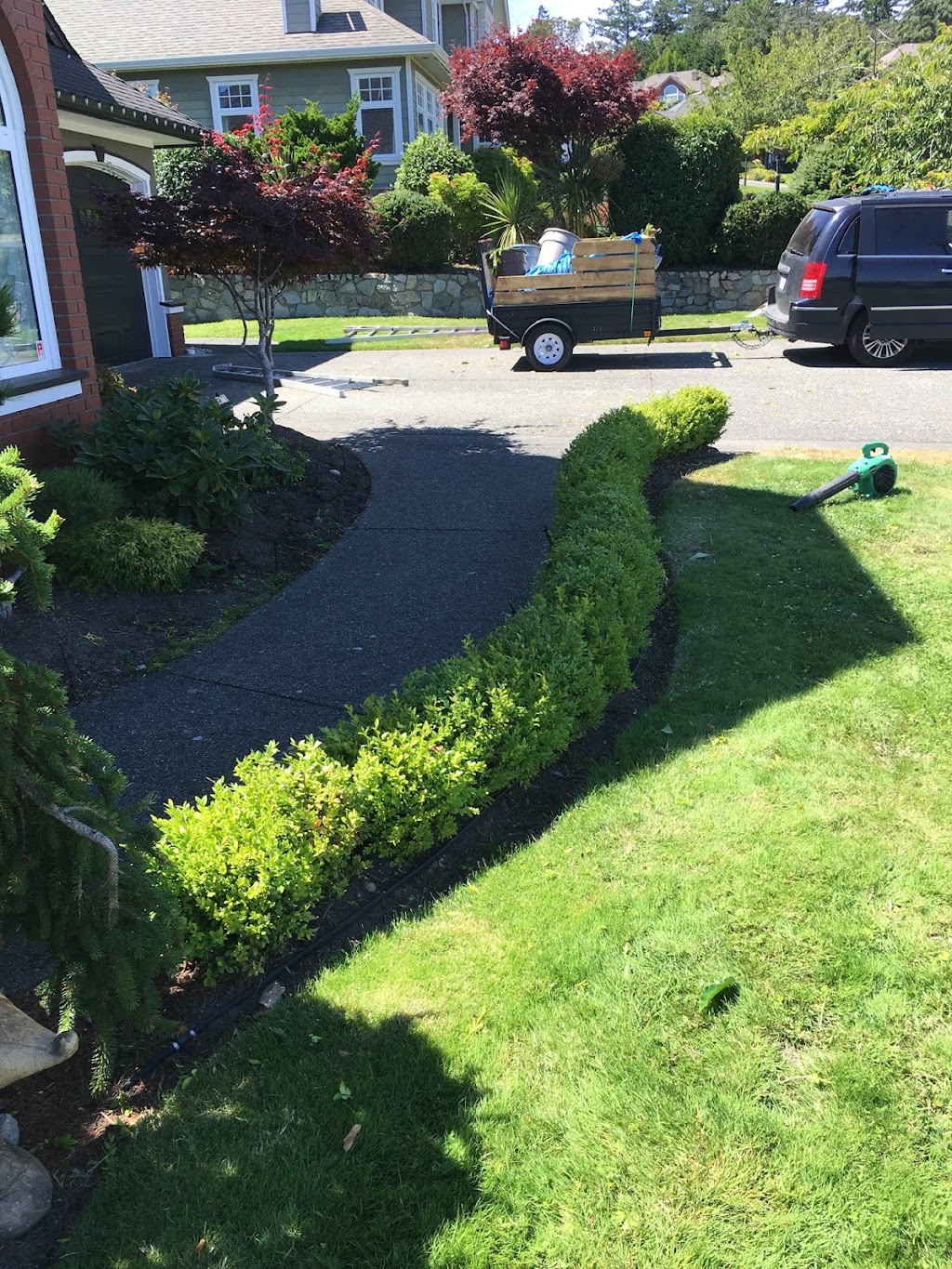 Sandy’s Gardening & Landscaping | 2025 Chaucer St, Victoria, BC V8R 1H6, Canada | Phone: (306) 231-0501