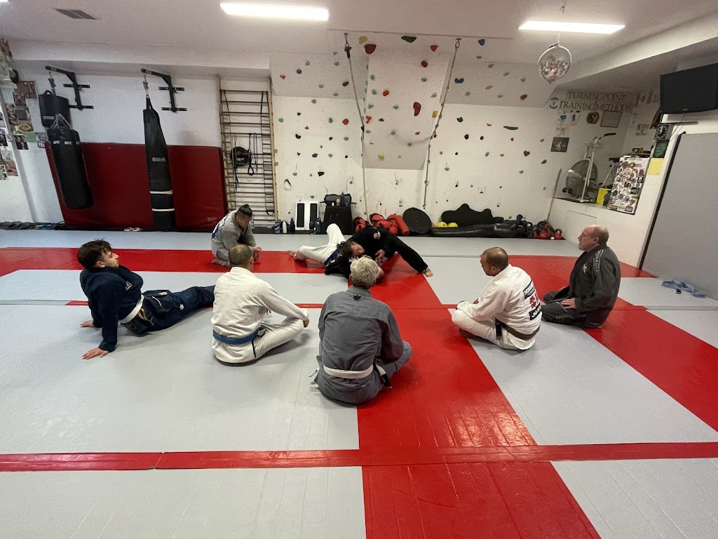 Straight Blast Gym Toronto/Brazilian JiuJitsu & MMA | 70 Kimbourne Ave, East York, ON M4J 4J4, Canada | Phone: (647) 461-2225