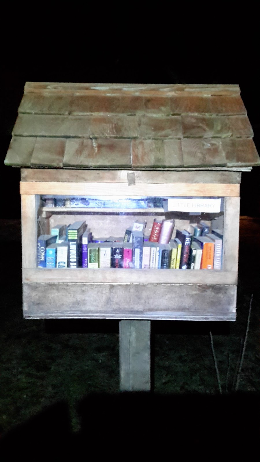 Little Free Library | 333 Pinedale Rd, Gravenhurst, ON P1P 1L9, Canada