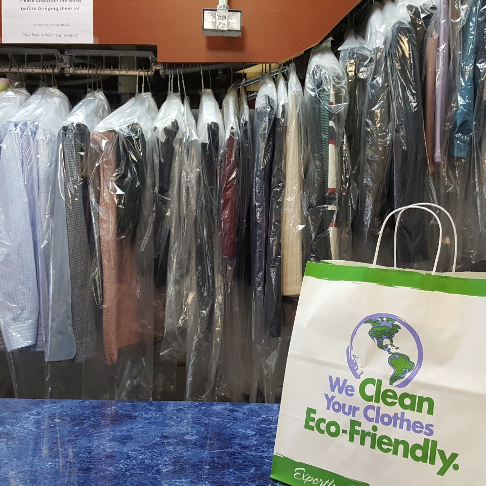 Cleveland Dry Cleaners | 4720 Capilano Rd, North Vancouver, BC V7R 4K3, Canada | Phone: (604) 988-8845