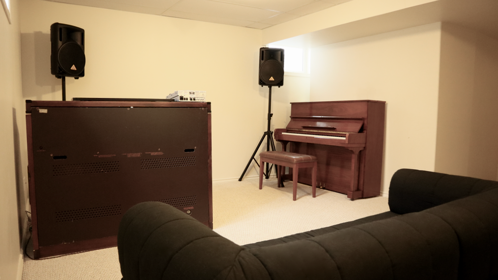 Nano Stage Studio | 618 Harker Close NW, Edmonton, AB T6R 2X7, Canada | Phone: (587) 938-3128