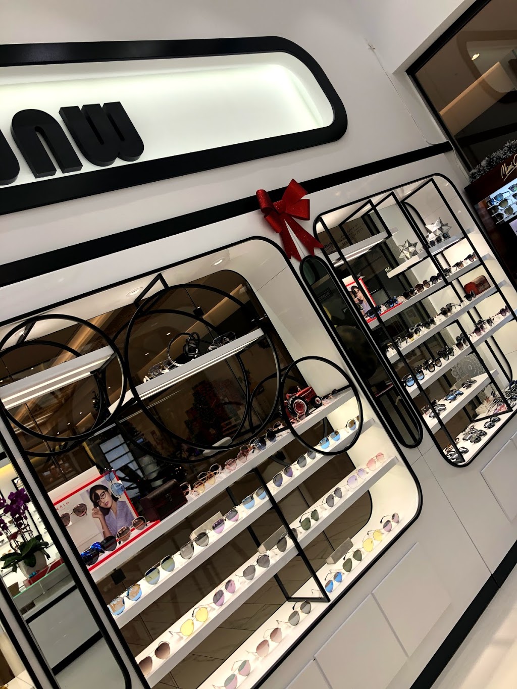 WNW Optical | 1980 St Clair Ave W UNIT 201, Toronto, ON M6N 0A3, Canada | Phone: (416) 762-8889