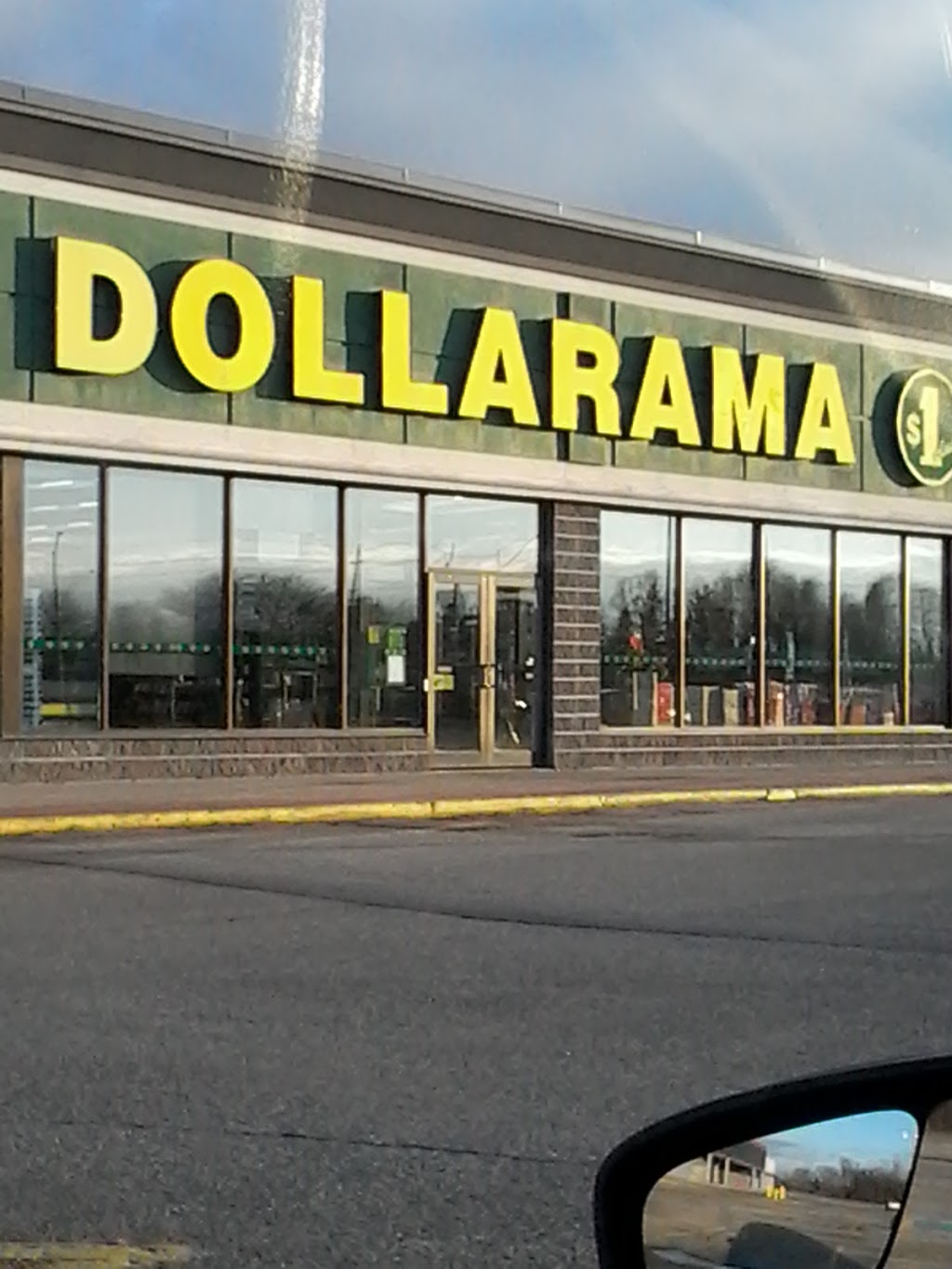 Dollarama | Norfolk Mall, 400 Simcoe St, Tillsonburg, ON N4G 4X1, Canada | Phone: (519) 688-6517
