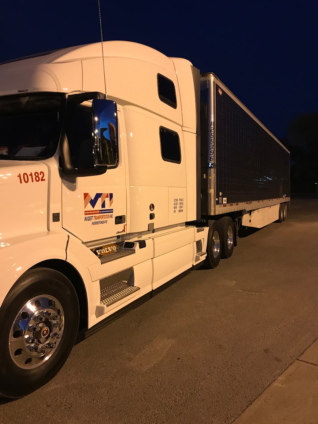 MTI Transport | 1800 Boul Hymus, Dorval, QC H9P 2N6, Canada | Phone: (514) 683-3300