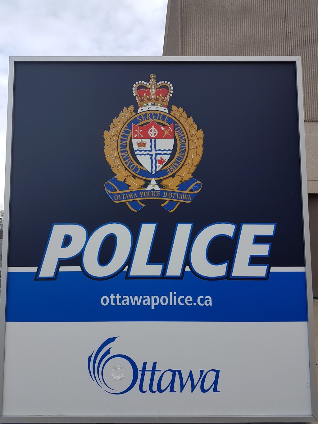 Ottawa Police Services | 474 Elgin St, Ottawa, ON K2P 2E6, Canada | Phone: (613) 236-1222