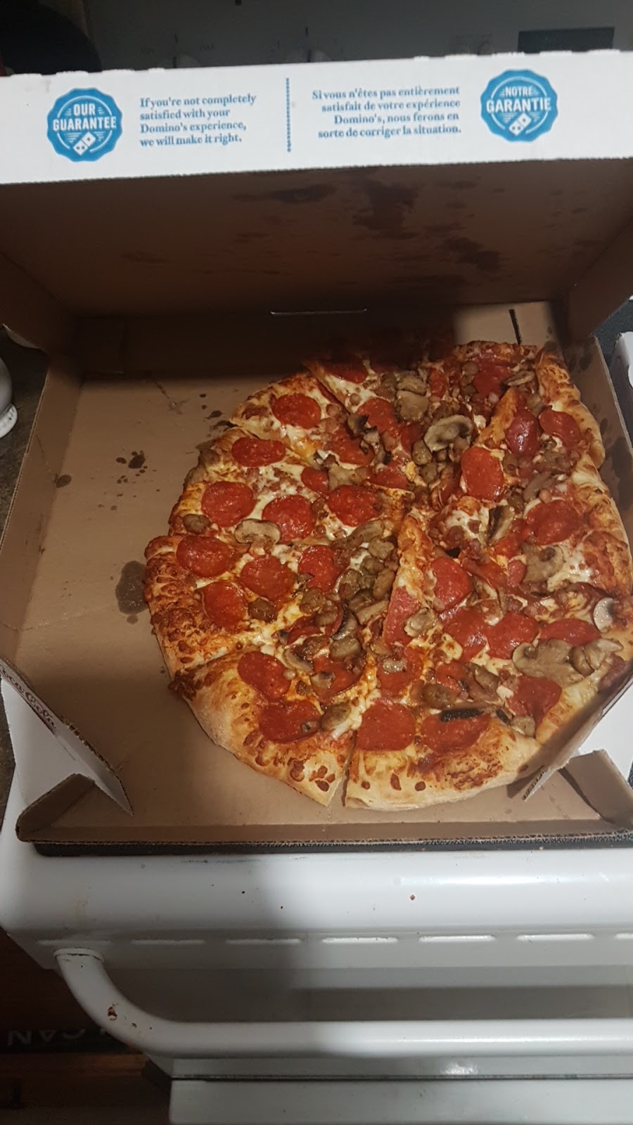 Dominos | 2768 Laurier St, Rockland, ON K4K 1K5, Canada | Phone: (613) 446-4040