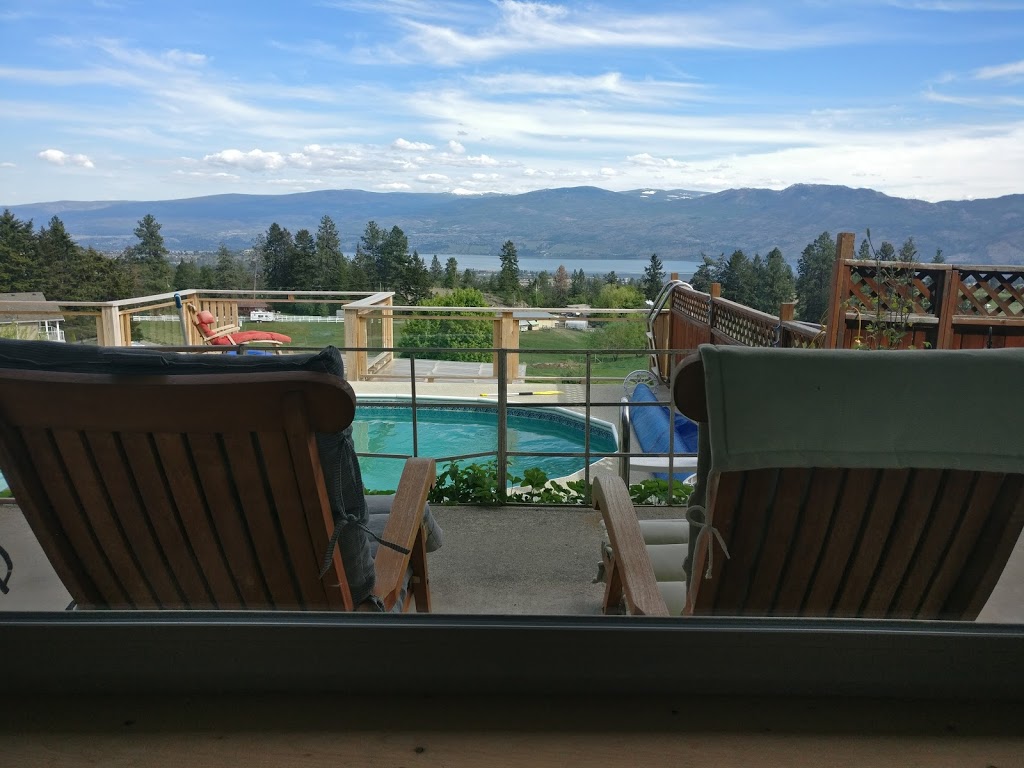 Monkeys B&B | 2741 Sugosa Pl, West Kelowna, BC V4T 2X3, Canada | Phone: (778) 363-6363