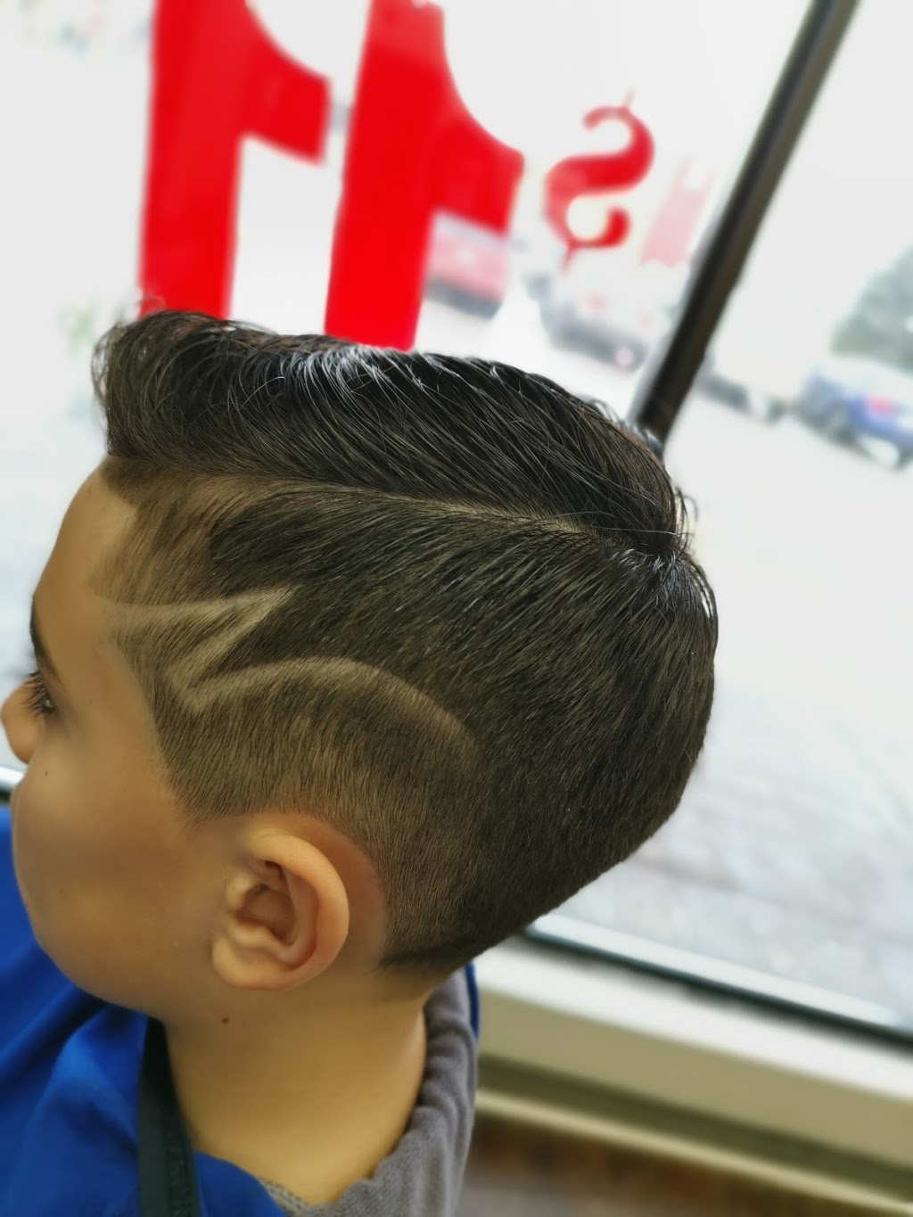 Super 1 Hair Salon | 5534 Main St, Whitchurch-Stouffville, ON L4A 8B7, Canada | Phone: (905) 642-8181