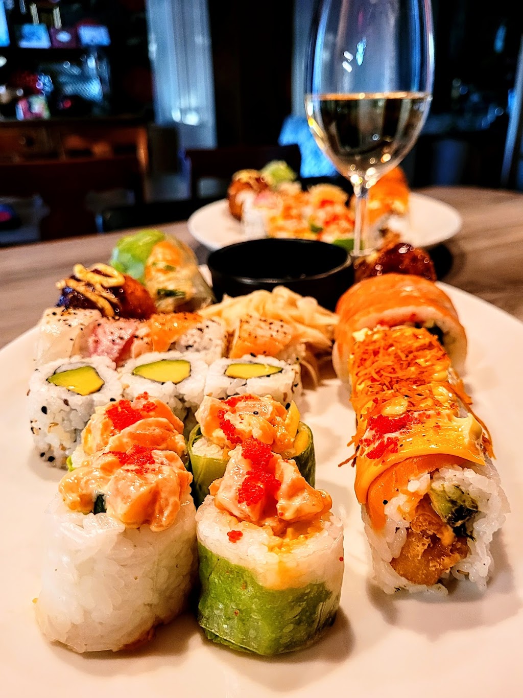 Rokko Sushi & Poké | 286 Boulevard Yvon-LHeureux N, Beloeil, QC J3G 5P2, Canada | Phone: (450) 446-8889