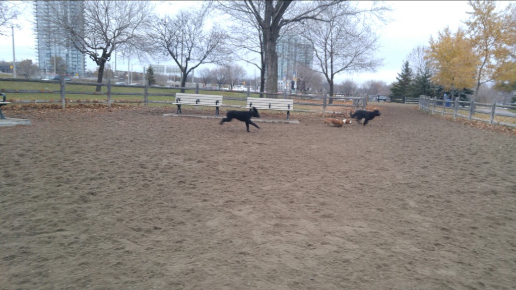 Sir Casimir Gzowski Dog Park | 2001 Lake Shore Blvd W, Toronto, ON M6S 5B5, Canada