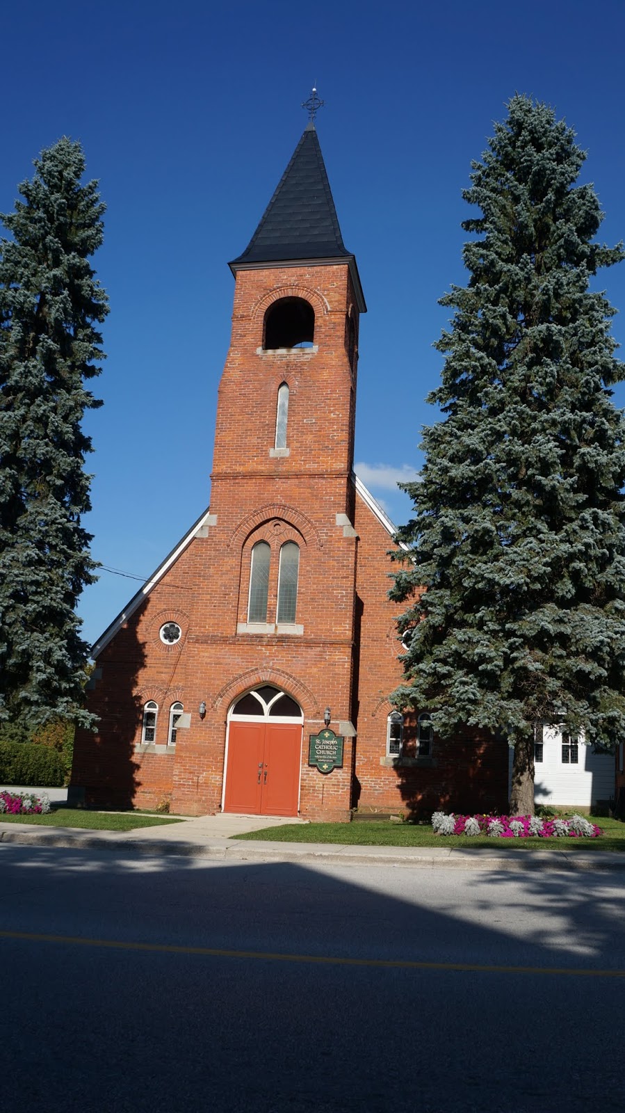 St. Josephs Catholic Church | 85 Toronto St S, Markdale, ON N0C 1H0, Canada | Phone: (519) 986-2192