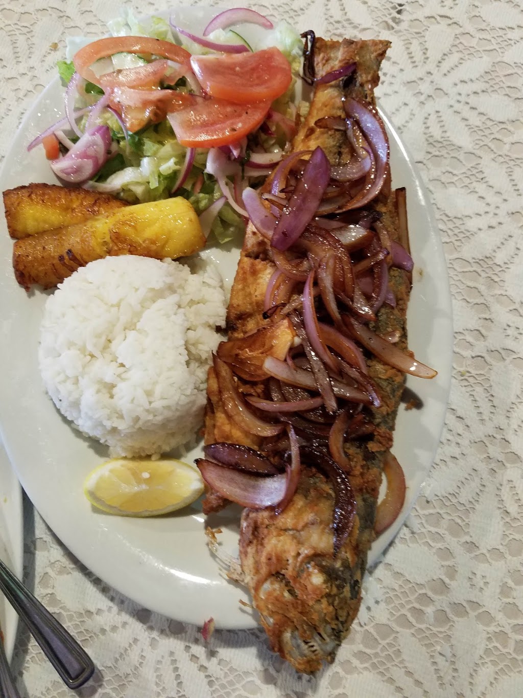 Me Sabe A Peru | 4000 Steeles Ave W, Woodbridge, ON L4L 4V9, Canada | Phone: (905) 850-5585