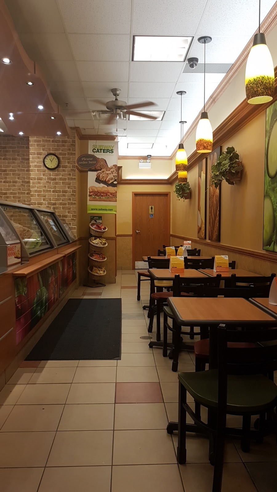 Subway | Credit Ridge Commons Building, 9465 Mississauga Rd Unit 6, Brampton, ON L6X 0B4, Canada | Phone: (905) 456-7827