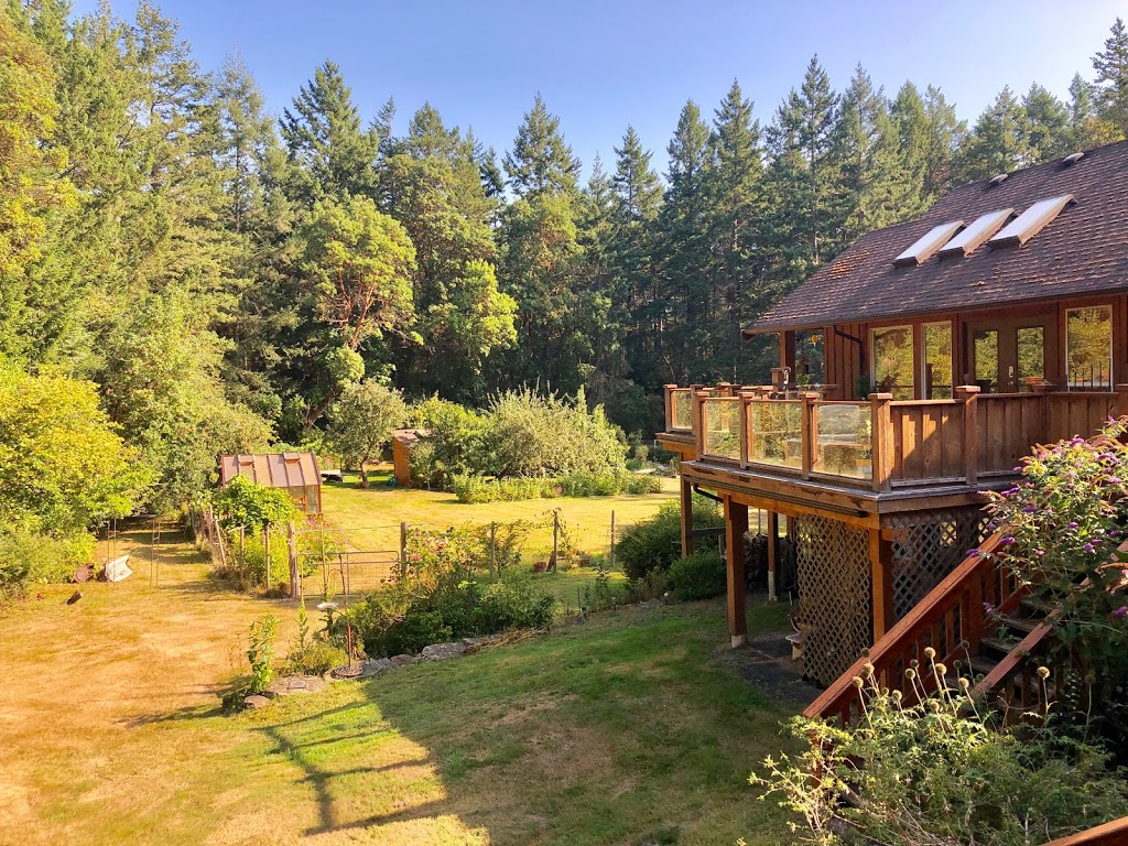 wurhere bed and breakfast | 3200 Coast Rd, Gabriola, BC V0R 1X7, Canada | Phone: (250) 247-7345