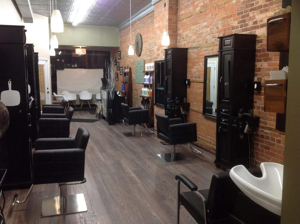 Village Hair Studio | 4 Main St S, Saint George, ON N0E 1N0, Canada | Phone: (519) 414-1100