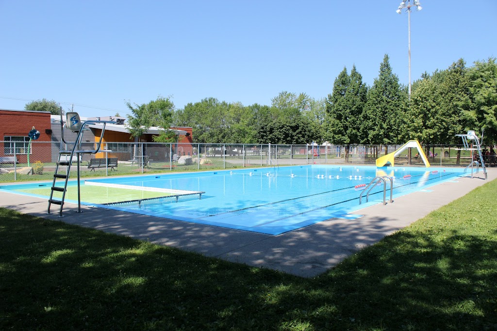 Piscine Bourg-Joli | 2420 Rue Bourassa, Saint-Hyacinthe, QC J2S 6A1, Canada | Phone: (450) 778-8335