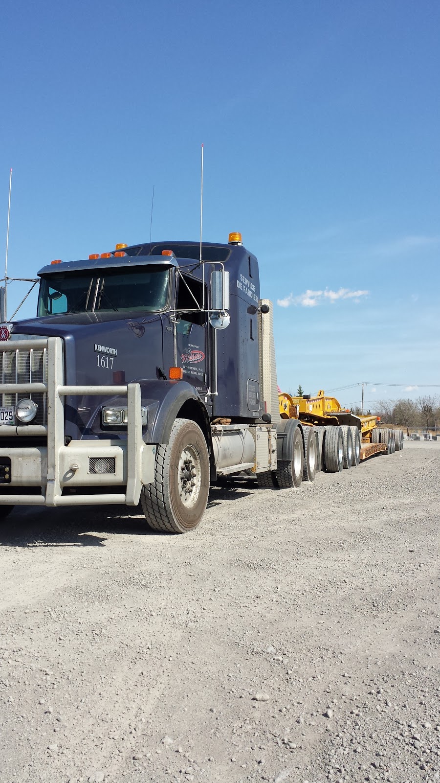 Transport Routier J-Francois | 70 Roger-Dorais, Saint-Rémi, QC J0L 2L0, Canada | Phone: (450) 454-5515