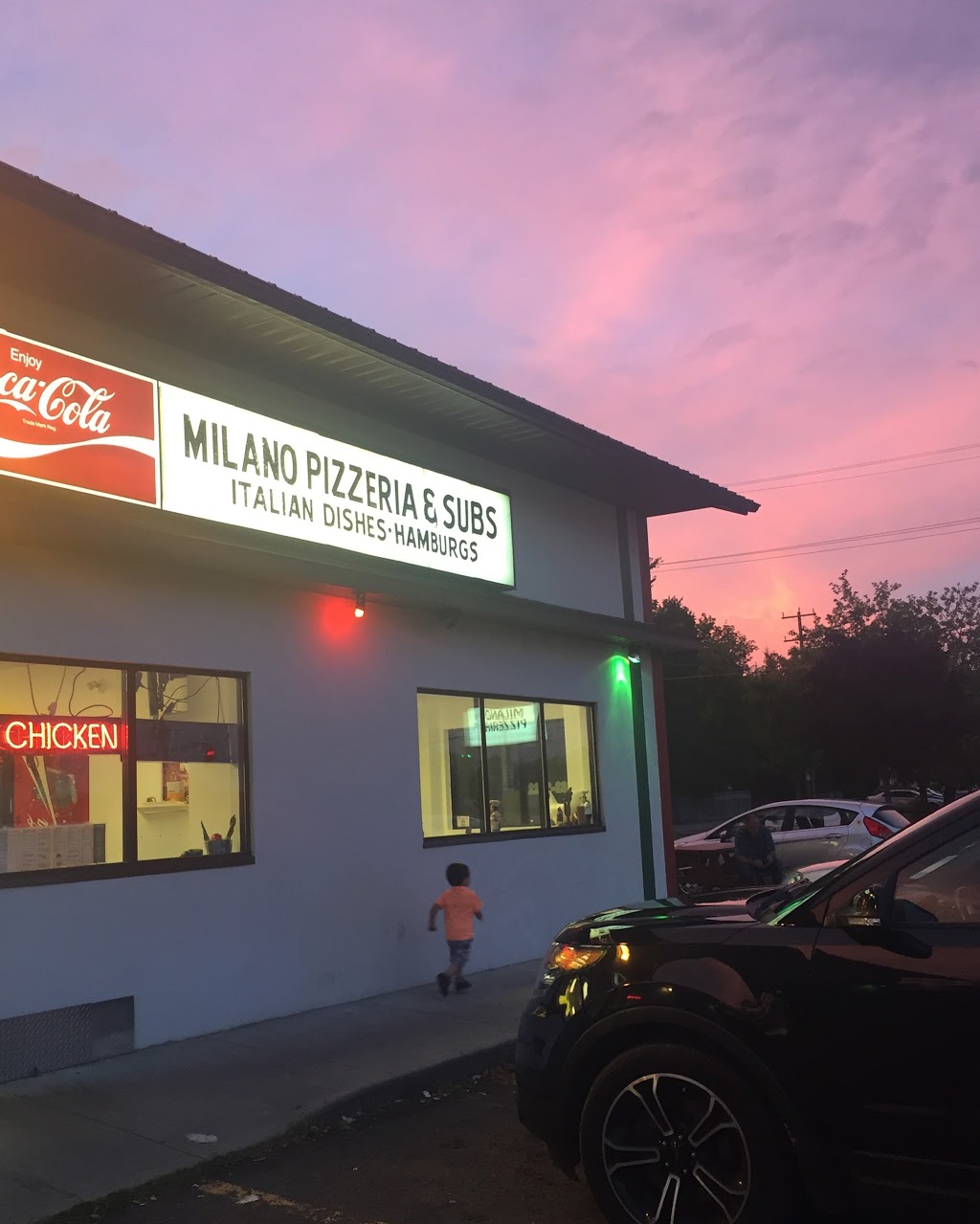 Milano Pizzeria | 290 King St E, Gananoque, ON K7G 1G5, Canada | Phone: (613) 382-8222