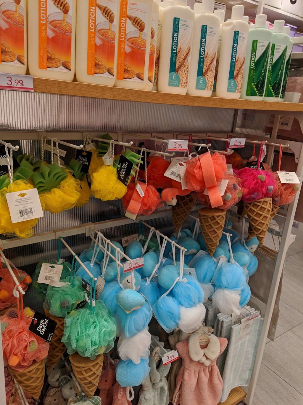 MINISO Promenade | 1 Promenade Cir, Thornhill, ON L4J 4P8, Canada