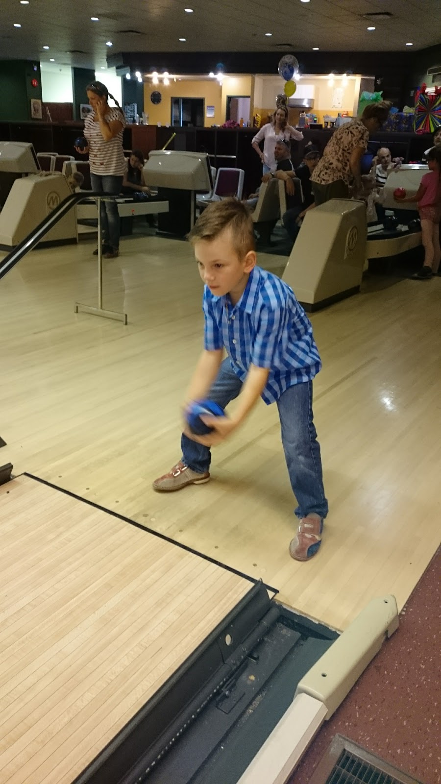 Hall Bowling Quillorama Lanaudière | 2891 Boulevard Barrette, Lourdes-de-Joliette, QC J0K 1K0, Canada | Phone: (450) 755-2797