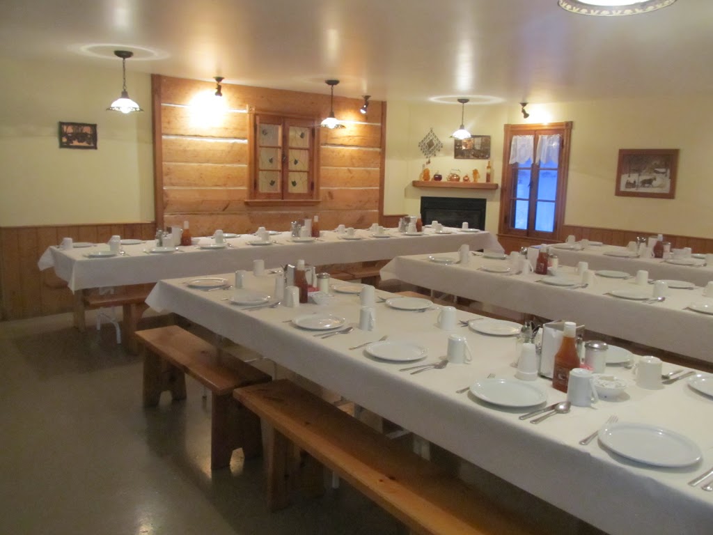 Cabane à sucre Le Goinfre (Sur Réservation ) | 7766 Rang Saint Vincent, Mirabel, QC J7N 2T6, Canada | Phone: (450) 258-0876