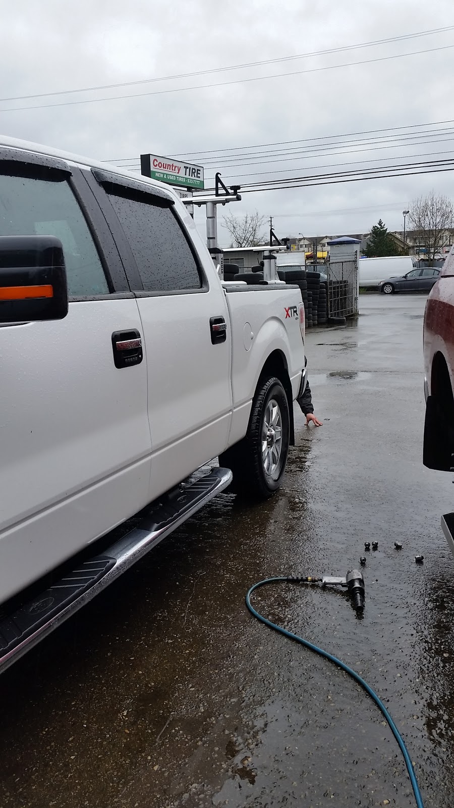 Country Tire | 20139 Industrial Ave, Langley City, BC V3A 4K6, Canada | Phone: (604) 533-7777