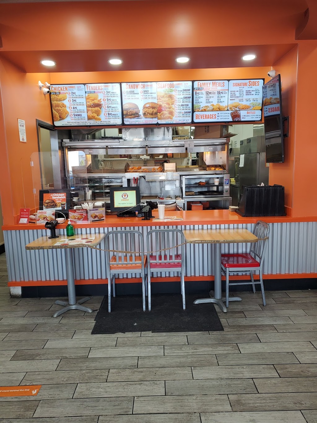 Popeyes® Louisiana Kitchen | 5934 Victoria Ave Unit 13, Niagara Falls, ON L2G 3L7, Canada | Phone: (905) 371-2227