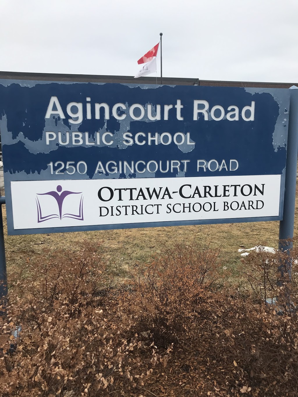 Agincourt Road Public School | 1250 Agincourt Rd, Ottawa, ON K2C 2J2, Canada | Phone: (613) 225-2750