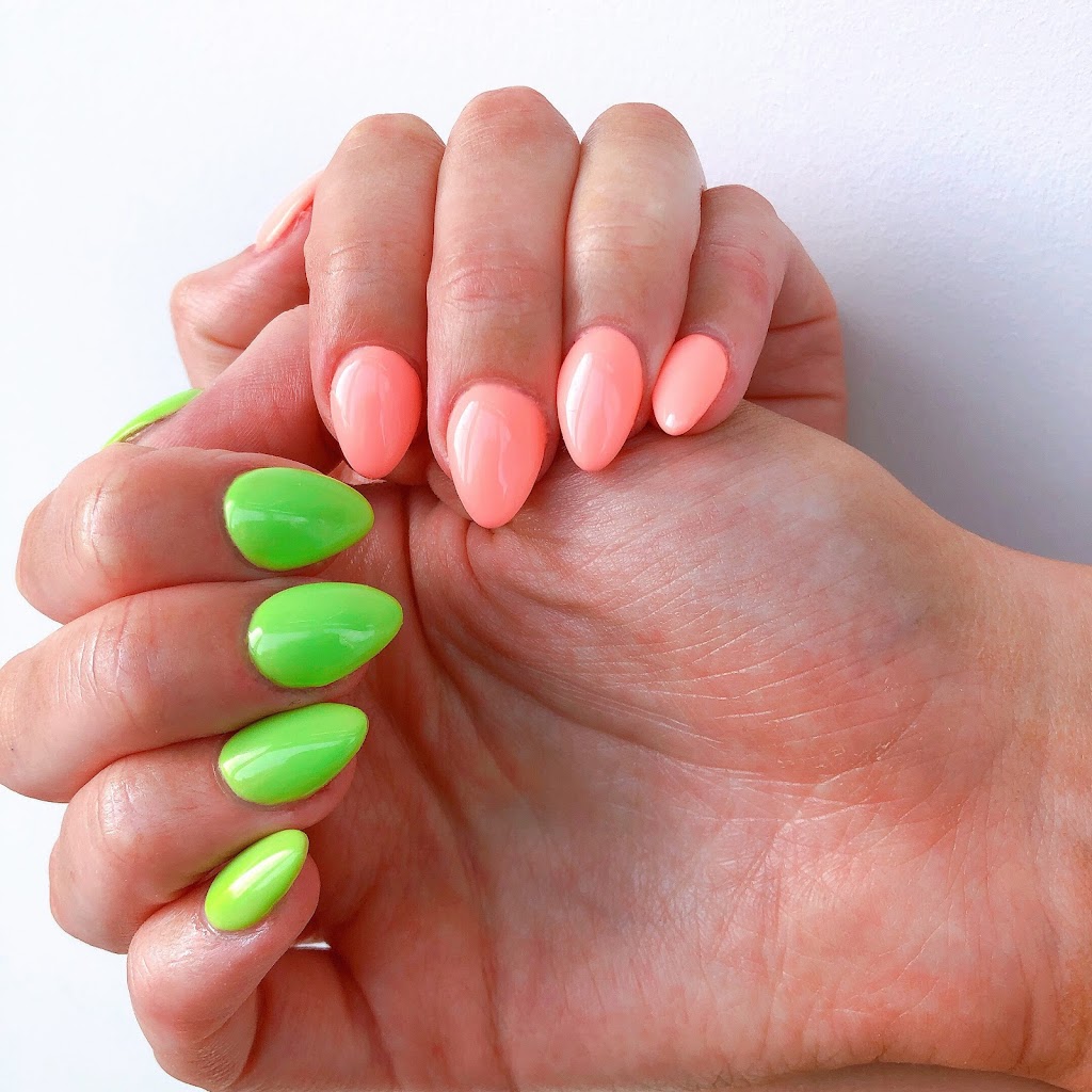 Sway Nails & Spa | 38 Howard Park Ave, Toronto, ON M6R 0A7, Canada | Phone: (416) 538-7674