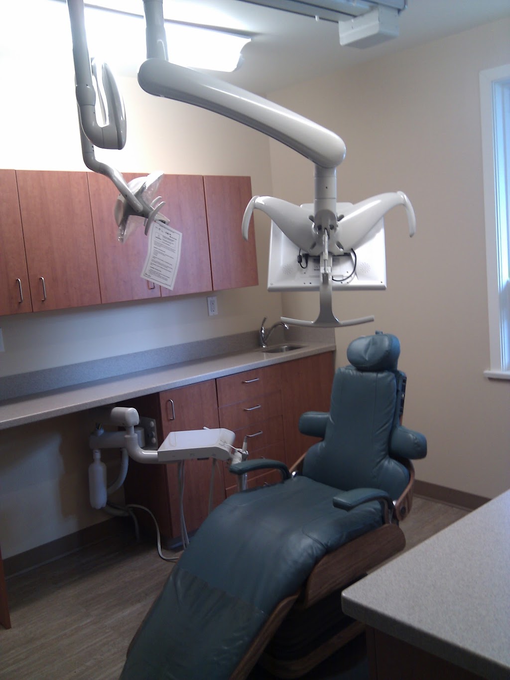 Academy Dental Group | 435 Academy Rd, Winnipeg, MB R3N 0C2, Canada | Phone: (204) 925-6800