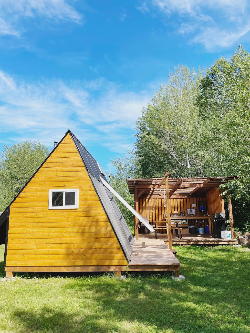 Tamarack Shack & Tipi | 55050, MB-203, Piney, MB R0A 0C5, Canada | Phone: (204) 371-1438