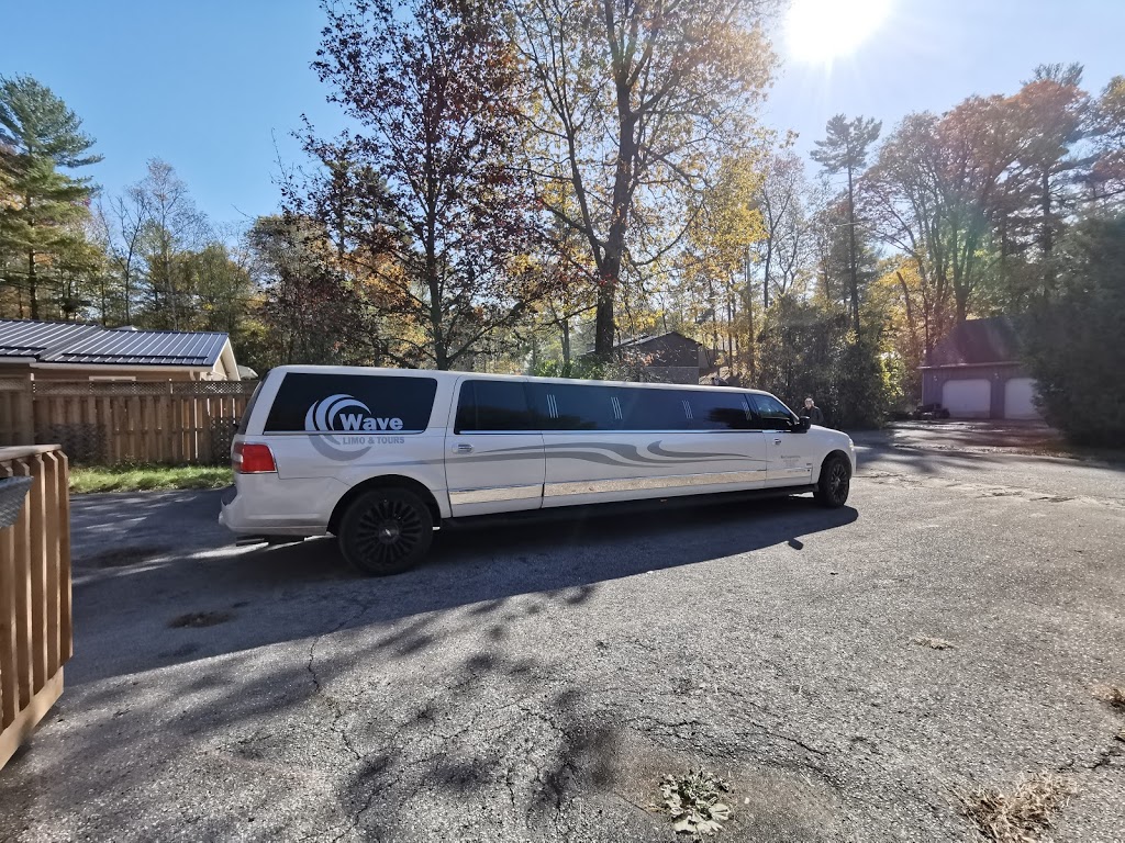 Wave Limo and Tours | 180 Victoria St W, Exeter, ON N0M 1S2, Canada | Phone: (548) 388-9283
