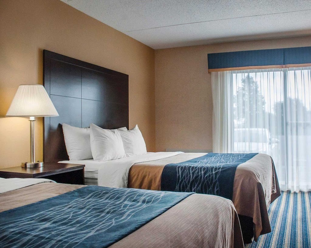 Comfort Inn | 100 Centennial Ave, St Thomas, ON N5R 5B2, Canada | Phone: (519) 633-4082