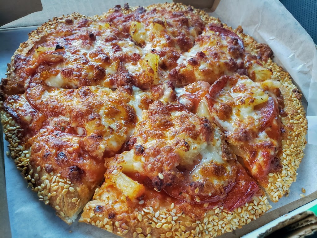 Red Swan Pizza | 1970 Hyde Park Rd Unit-4, London, ON N6H 5L9, Canada | Phone: (519) 473-3555