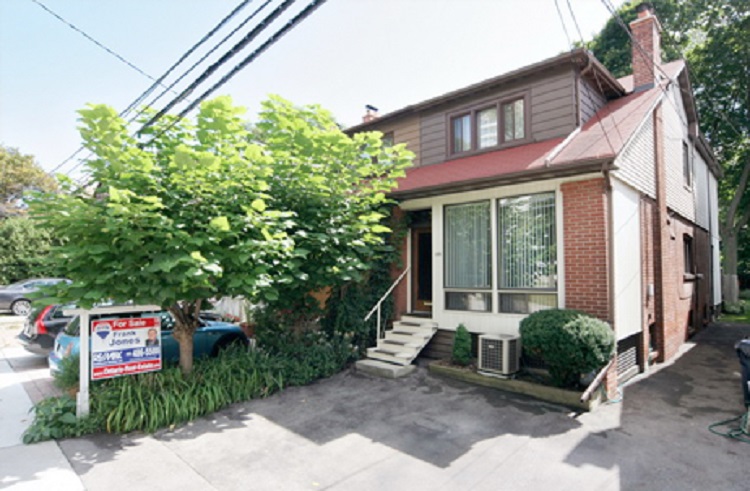 Frank Jones Sales Representative ReMax Hallmark Realty Ltd. Yong | 15 Maxwell Ave, Toronto, ON M5P 2B4, Canada | Phone: (647) 998-6470