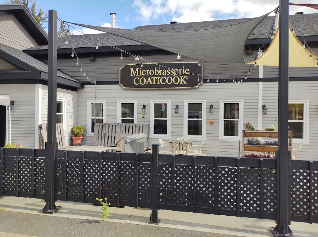 Microbrasserie Coaticook | 1007 Rue Child, Coaticook, QC J1A 2S5, Canada | Phone: (819) 804-1234