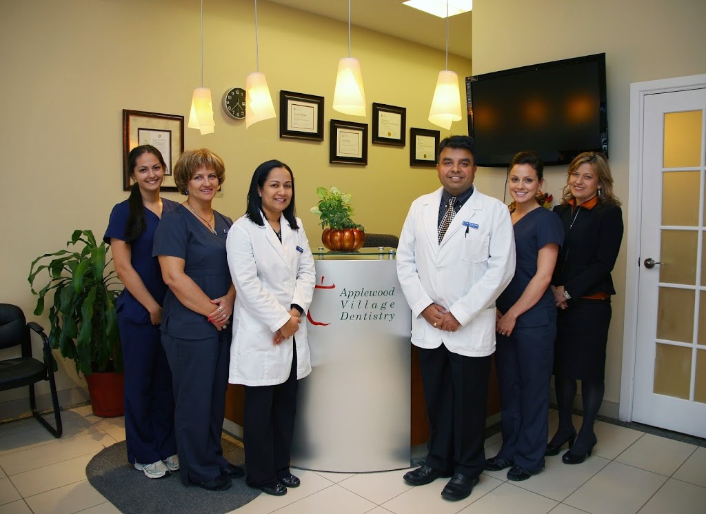 Applewood Village Dentistry | 10-1077 N Service Rd, Mississauga, ON L4Y 1A6, Canada | Phone: (905) 279-1818