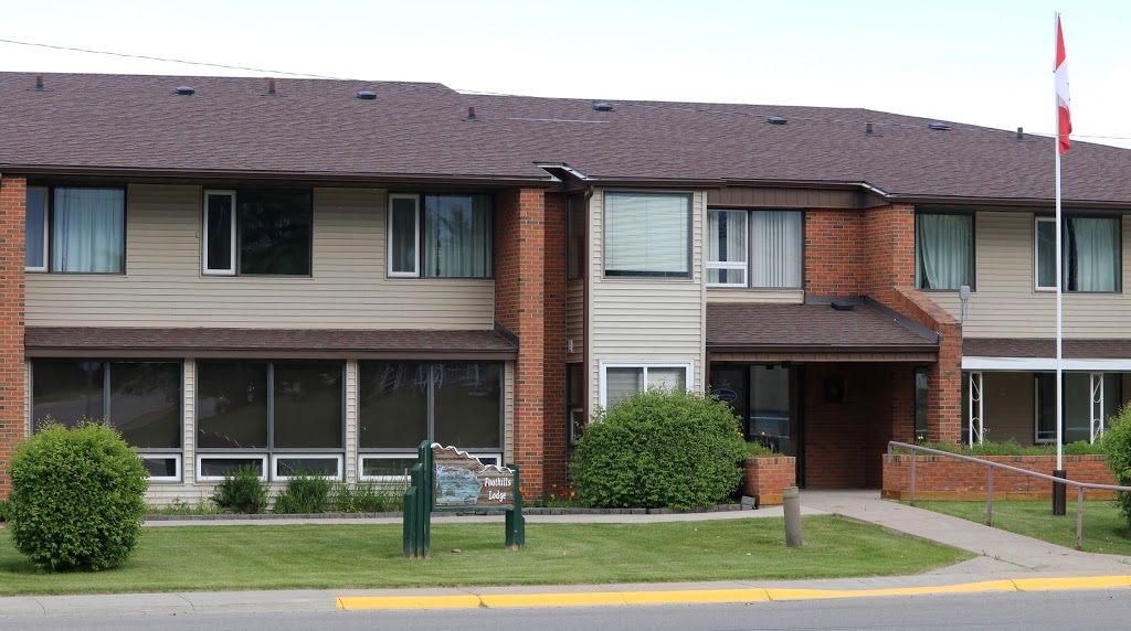 Foothills Seniors Lodge | 124 1 St NW, Sundre, AB T0M 1X0, Canada | Phone: (403) 638-4833