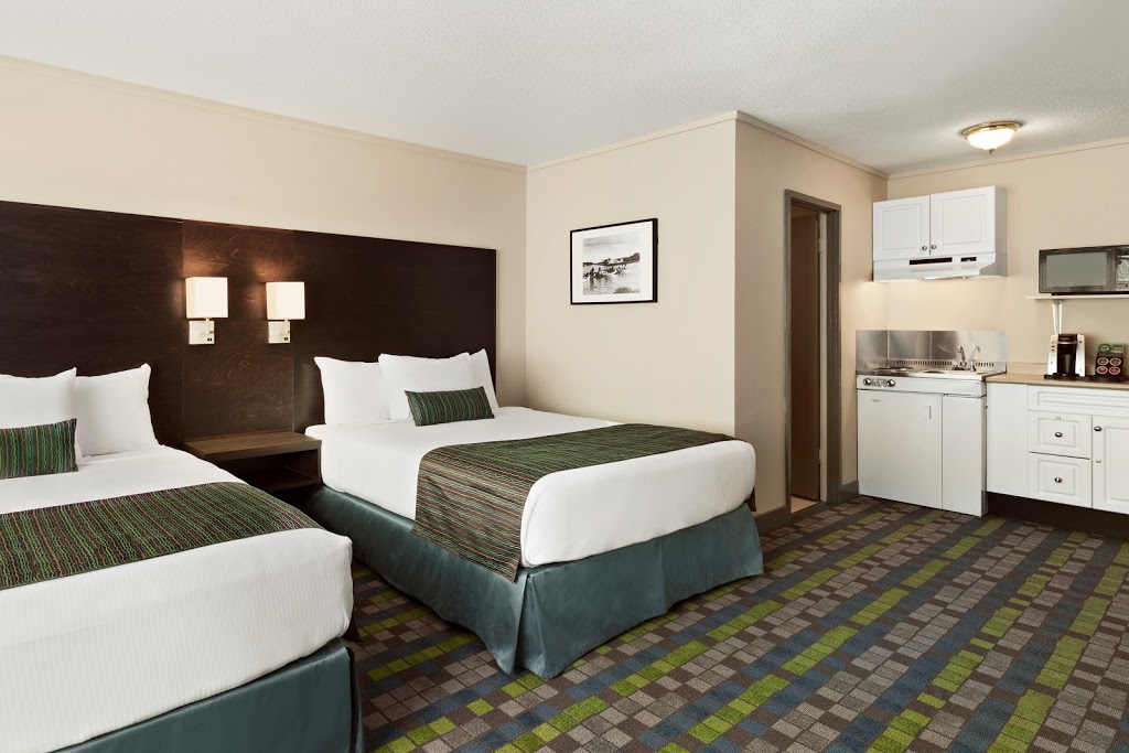 Travelodge by Wyndham Victoria Airport | 2280 Beacon Ave W, Sidney, BC V8L 1X1, Canada | Phone: (250) 656-1176