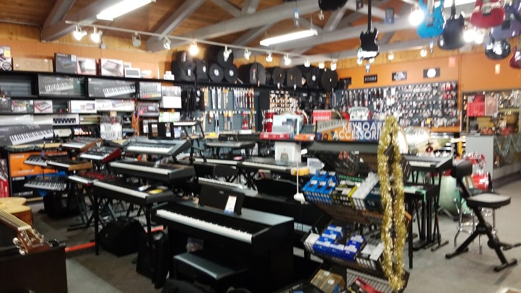 Long & McQuade Musical Instruments | 10204 107 Ave, Edmonton, AB T5H 4A5, Canada | Phone: (780) 423-4448