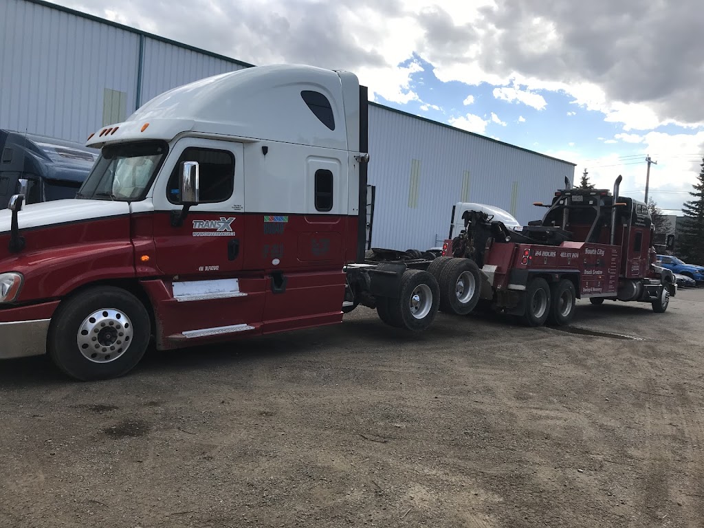 Calgary Heavy Towing INC | 8625 68 St SE, Calgary, AB T2C 2R6, Canada | Phone: (403) 702-0082