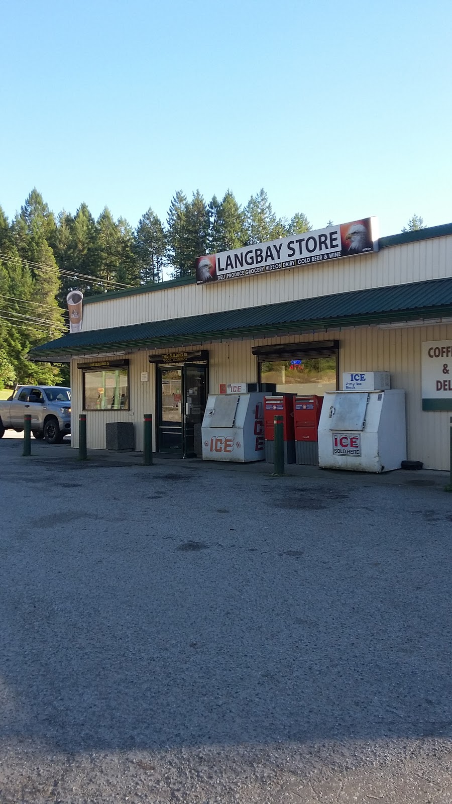 LangBay Store | 2365 Lang Bay Rd, Powell River, BC V8A 5C1, Canada | Phone: (604) 487-1190