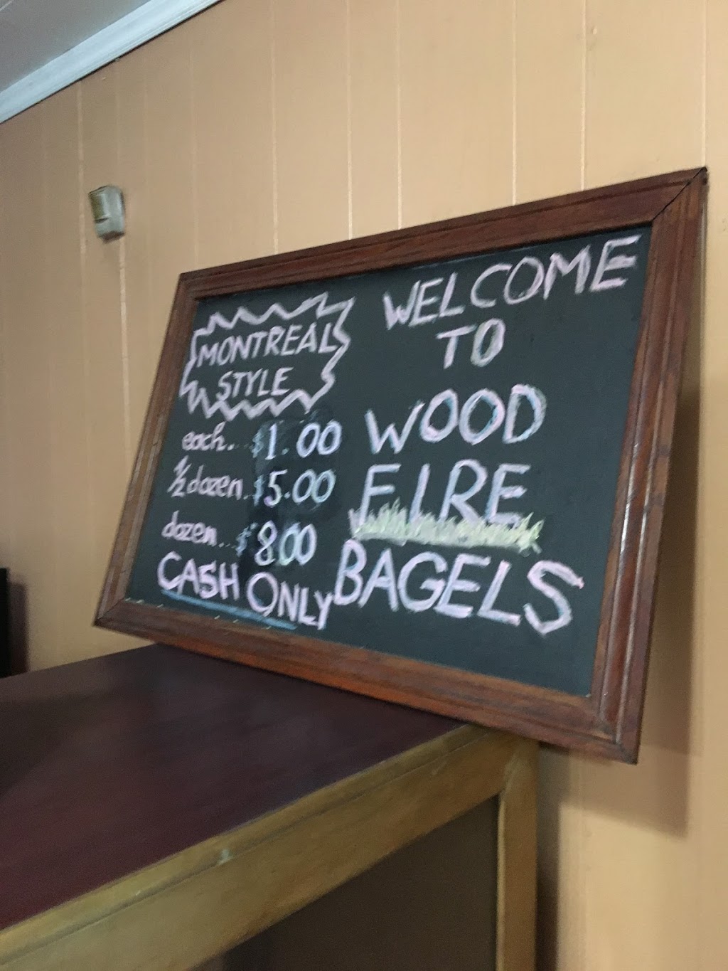 Woodfire Bagels | 2161 Kingsway Dr, Kitchener, ON N2C 1A1, Canada | Phone: (519) 896-5364