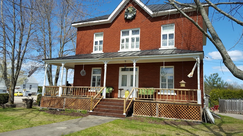 Gîte La Tempérance | 441 Rue de lÉglise, Charette, QC G0X 1E0, Canada | Phone: (819) 221-3462