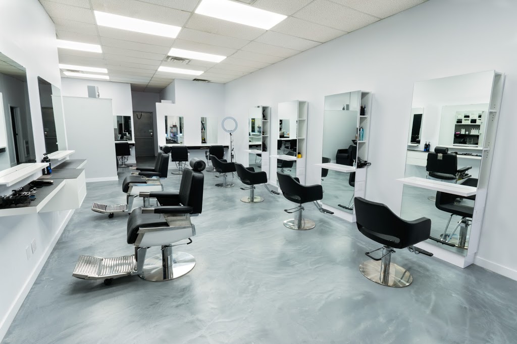 In The Cut Hair Studio | 4571 Boulevard Saint-Charles, Montréal, QC H9H 3C7, Canada | Phone: (514) 624-4093